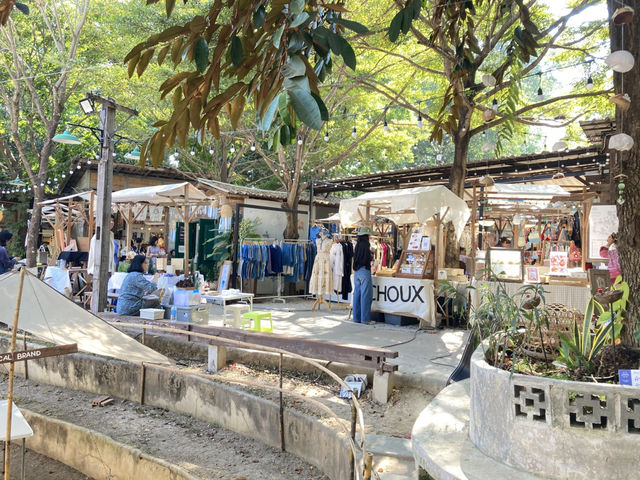 ‘บ้านข้างวัด’ ที่เที่ยวชิค ๆเชียงใหม่