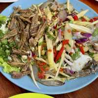 ส้มตำยายนอม-บุรีรัมย์ 