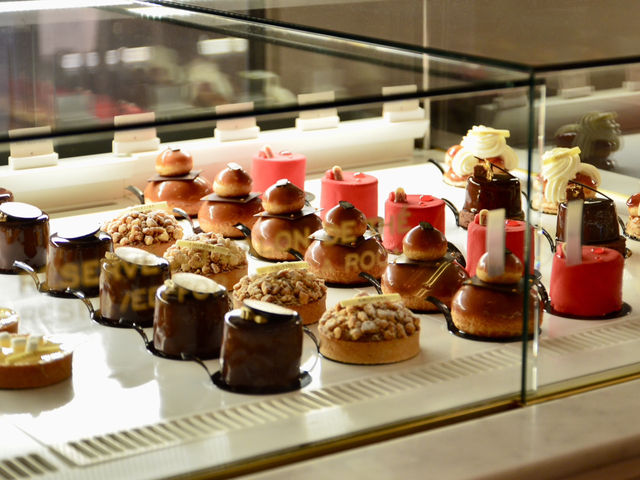 Lunch Fit for Royalty at Angelina Paris in Versailles🇫🇷
