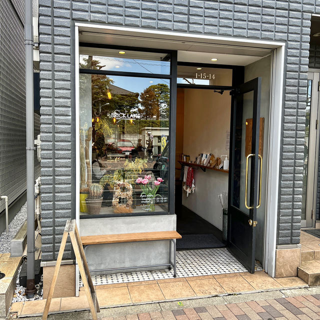 Sakura sweets at BRICK LANE in Setagaya🌸