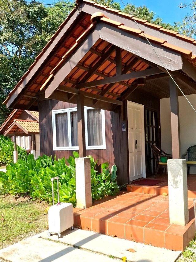 CHARMING BEACH STAYCATION AT PANTAI BALOK, KUANTAN