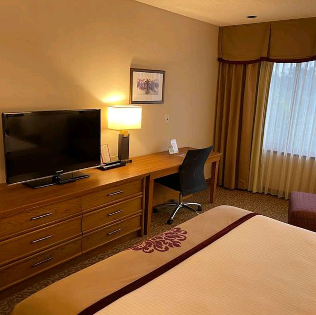 Dragon Hill Lodge