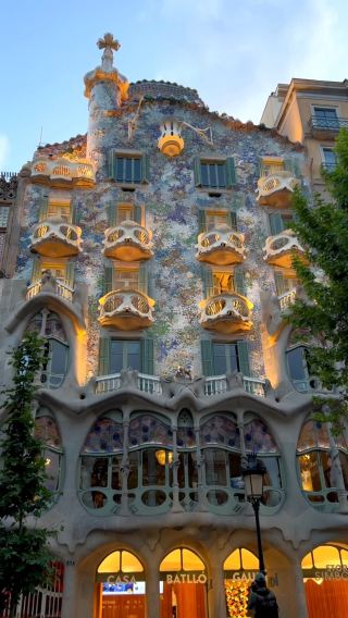 😍Gaudi’s Heritage 