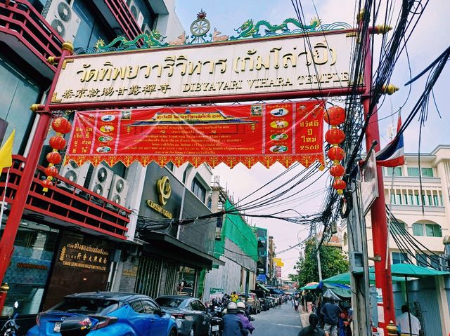 泰國曼谷市中心湄南河畔唐人街著名華人文化古跡寺廟景點：Wat Dibayavari Vihara，適合祈福拍照📸打卡