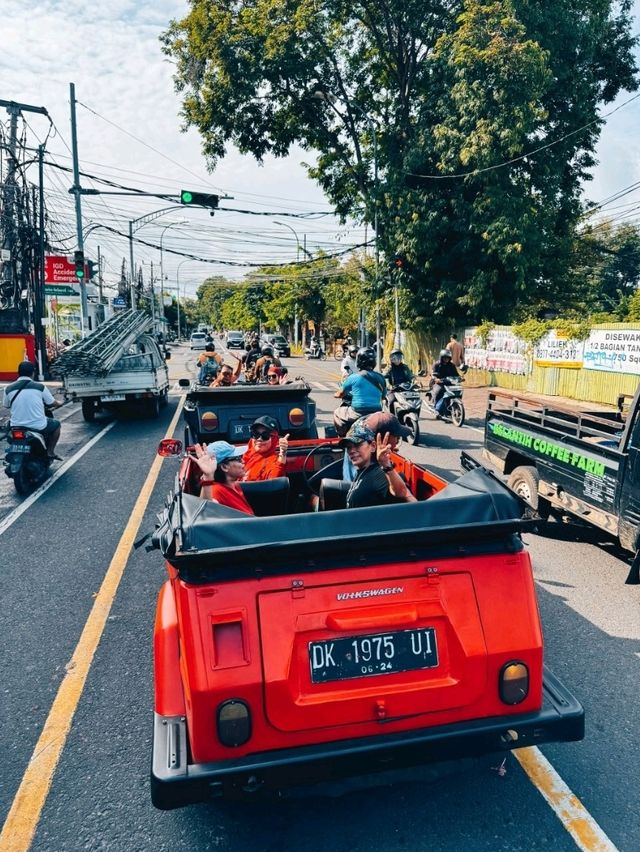 A UNIQUE EXPERIENCE RIDING CLASSIC CARS IN BALI.