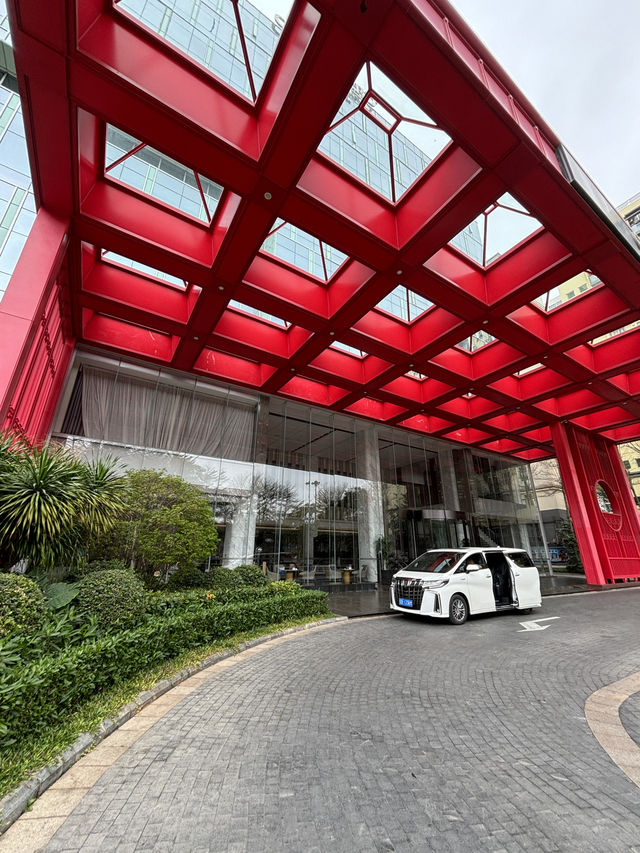 【深圳機場TOP級度假酒店✈️香港一車直達！】