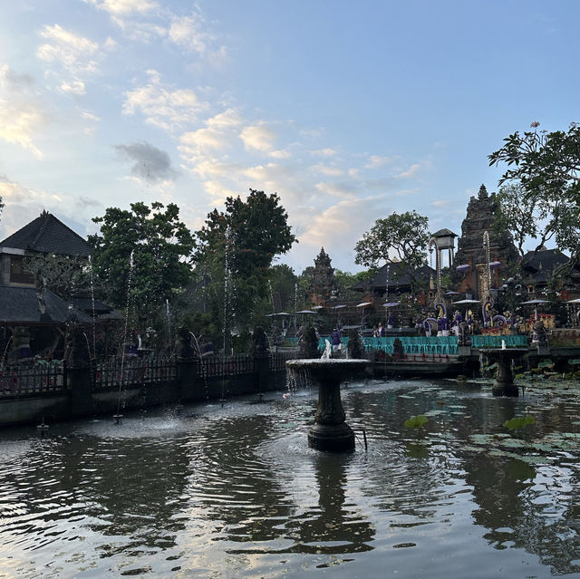 【バリ】🇮🇩 サラスワティー寺院