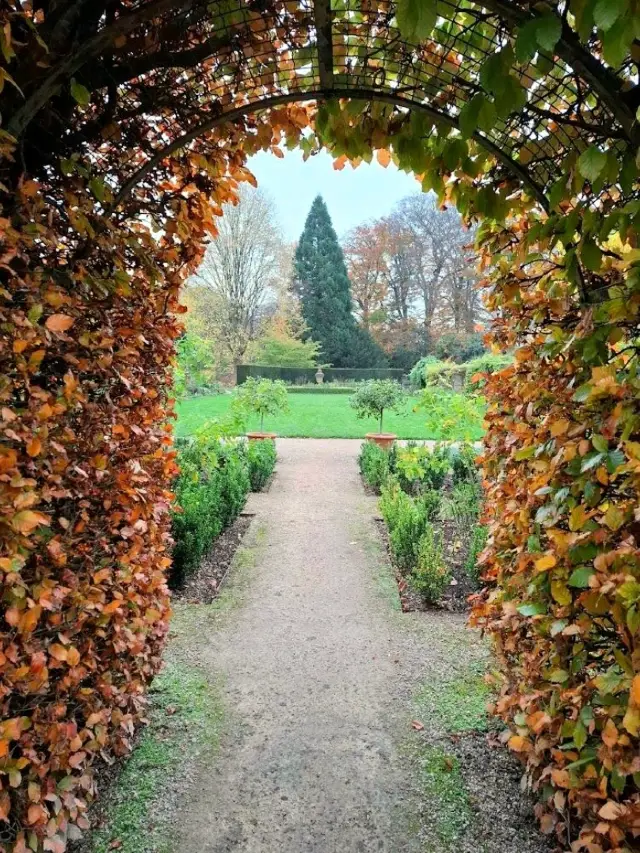 Winterbonrne House & Garden