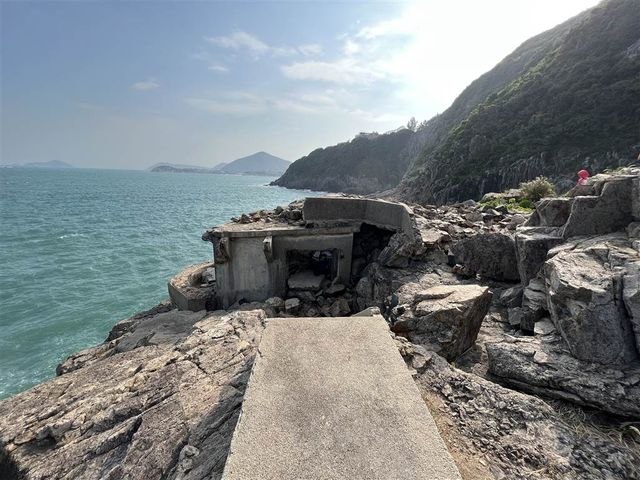 Fantastic Views in the Ruins of Collinson Battery 