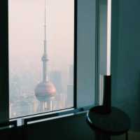 🇨🇳:上海 雲より高い場所で、極上の静けさを体感🌌