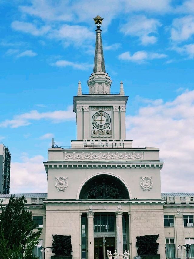 俄羅斯伏爾加格勒著名景點：祖國母親在召喚，適合打卡拍照📸