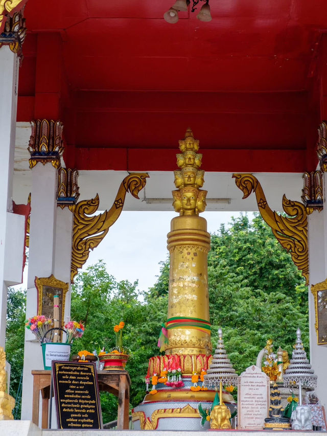ศาลหลักเมืองสี่มหาราช อำเภอเมืองตาก จังหวัดตาก