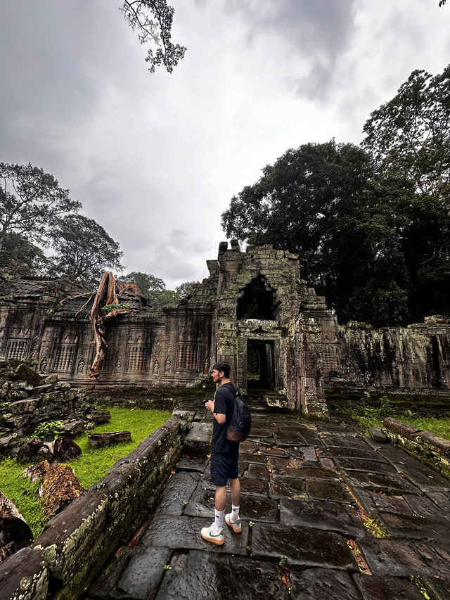 Prasat Preah Khan 12th century sword city in Asia 