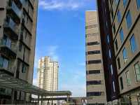 "Amari Johor Bahru: City Sophistication Wrapped in Thai-Inspired Comfort"