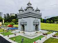 LEGOLAND Malaysia: Where Bricks, Screams & Rainbow Ice Cream Collide!" 🏰🍦