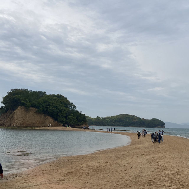 香川県の瀬戸内海に浮かぶ島「小豆島」へ