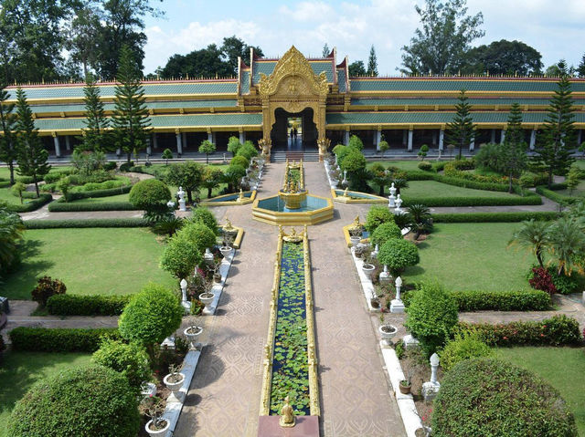 🌾🏯 ROI ET WEEKEND GETAWAY: Where Giant Buddhas & Isaan Charm Collide! 
