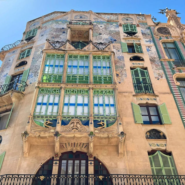 🌴 Weekend Escape to Palma de Mallorca: Sun, Sea & Spanish Charm