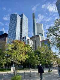 A Solo Day in Frankfurt – History, High-Rises & Schnitzel!