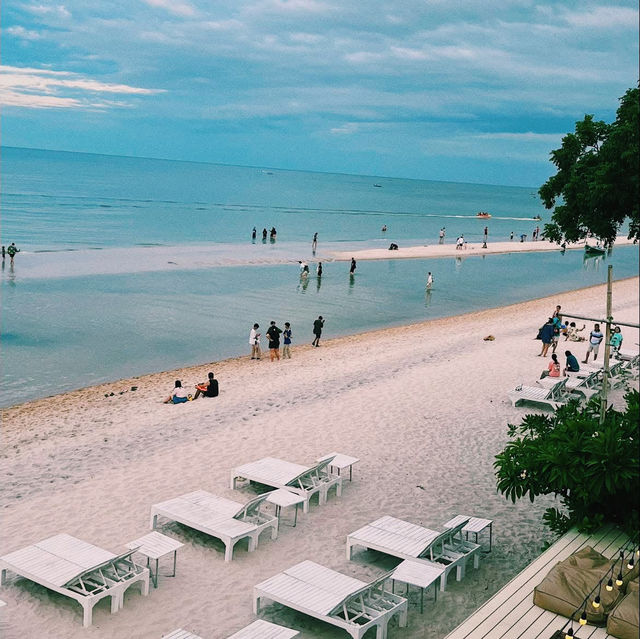 Drip Rim Lay คาเฟ่เล็กๆริมชายหาดหัวหิน