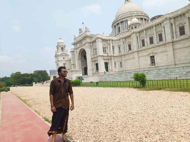 Regal Vibes at Victoria Memorial in My South Indian Look