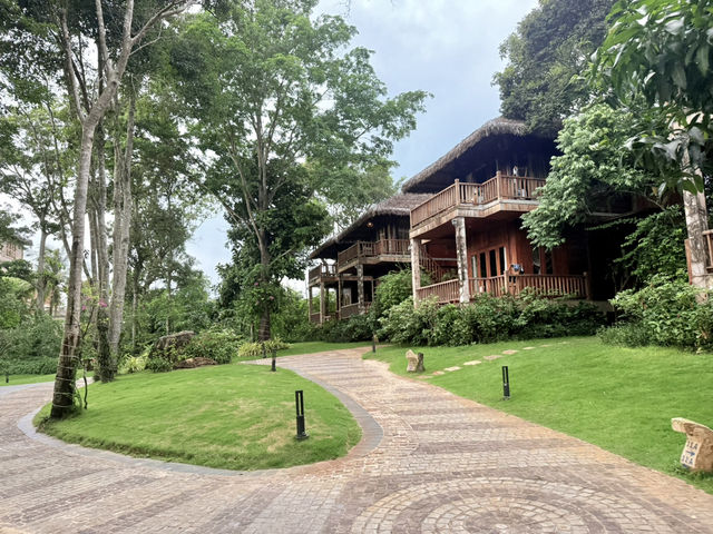 Ocean Bay Phu Quoc – Stylish Escape with Stunning Views 