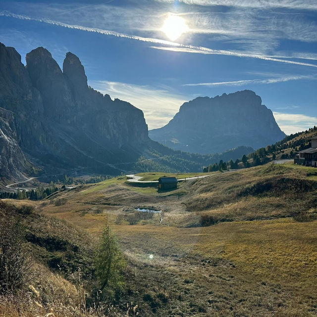 🏔️ *Dolomites Adventure: Where Alpine Majesty Meets Italian Dolce Vita* 🌿🍝