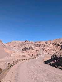 Valle de la Luna – Chile’s Otherworldly Desert Wonderland