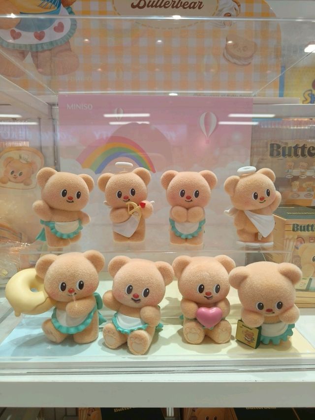 Pastel Paradise Alert: My Miniso Stroll in AEON Mall
