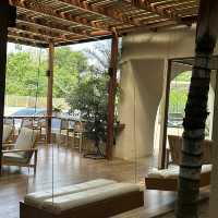 คาเฟ่เชียงใหม่ ที่เหมือนมานั่งเล่นอยู่ริมทะเล