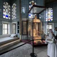 🕌🌊 Topkapi Palace: A Glimpse into Ottoman Grandeur