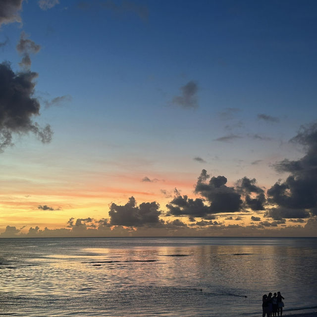 노을이 아름다운 건비치 풍경 🌅