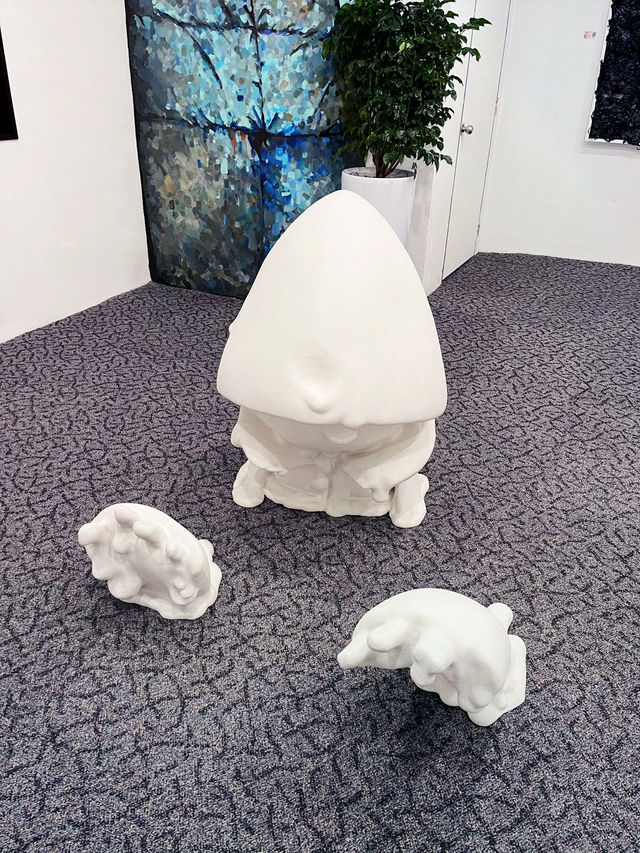 “Oodplex Visions: A Creative Encounter at The Art Walk”