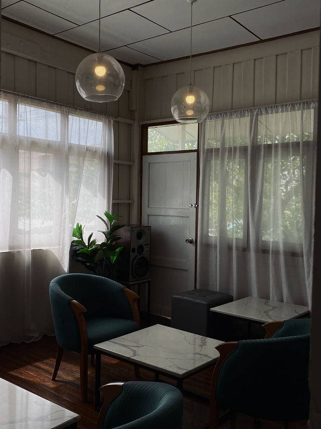 The Peace Coffee Roasters - Maeklong
