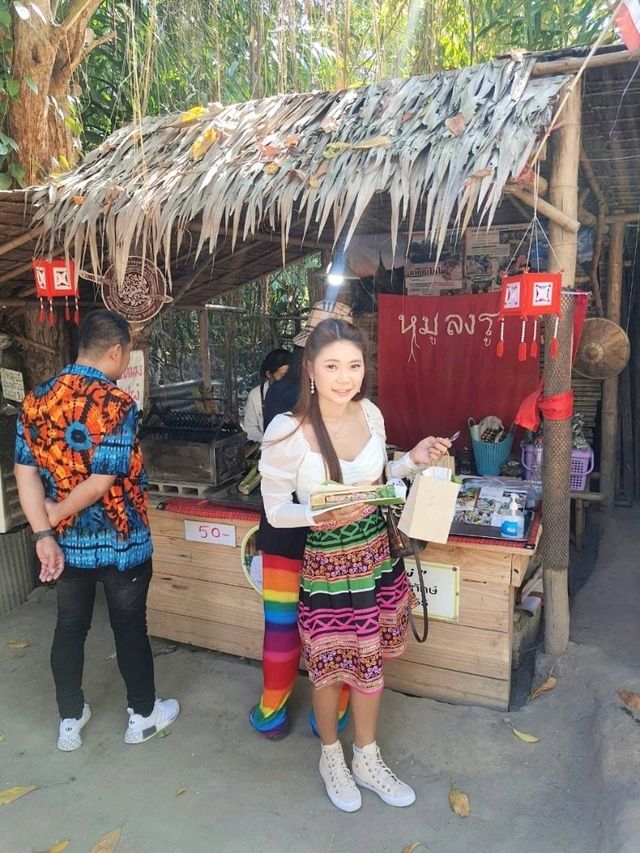 ตลาดบ้านมอญ ห้วยน้ำใส สวนผึ้ง