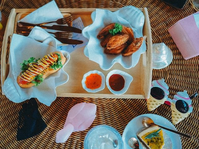 Top Seacret Beach Cafe
