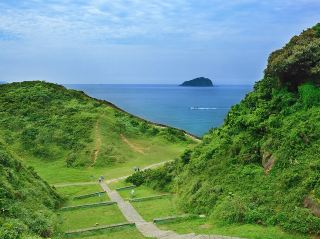 Keelung Hidden Gem: A Day Trip to Badouzi Seaside Park