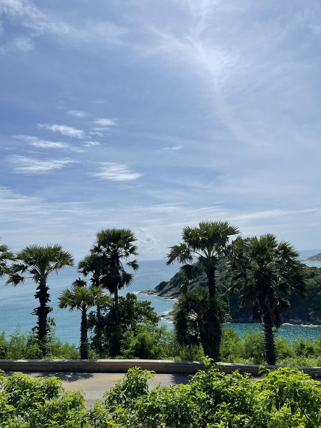 จุดชมวิวแหลมพรหมเทพ 🏝️