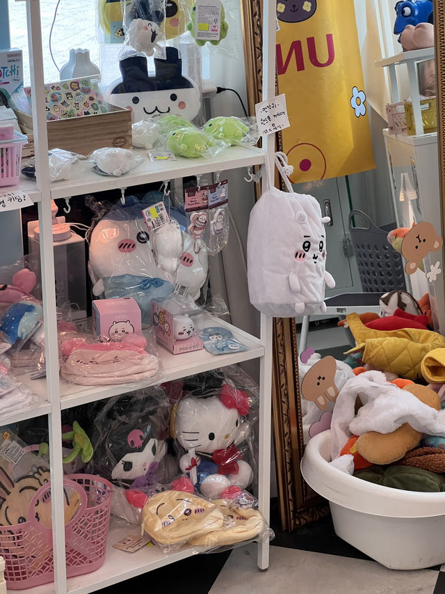 🧸 청주 성안길 키덜트 감성 폭발! ‘유니랜드’✨ 