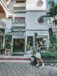 Sarnies Roastery – A Calm & Cozy Café Morning in Bangkok 🌿☕📍