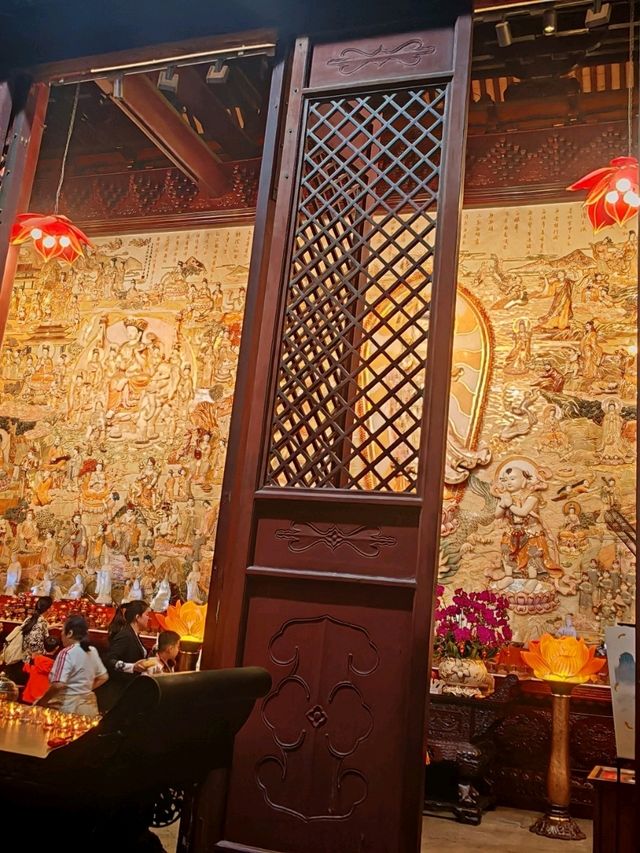 วัดต้าฝอ (Dafo Temple หรือ "วัดพระใหญ่