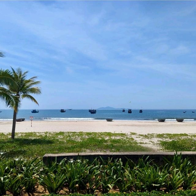 🌴 다낭 미케비치에서 만난 푸른 바다와 여유로운 하루
