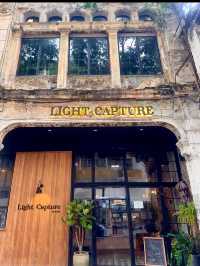 A Century-Old Gem Turned Modern Café in KL — Light Capture Café by H.O.N ☕️✨