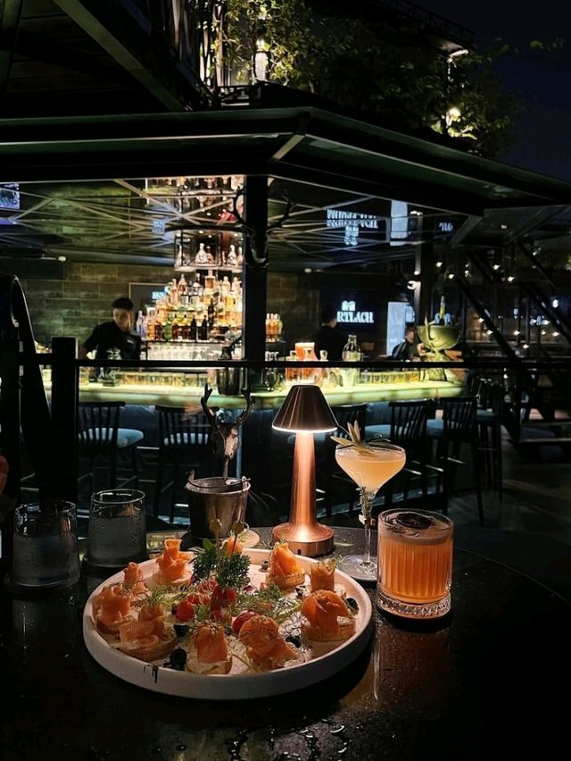 Moonlight Sky Bar