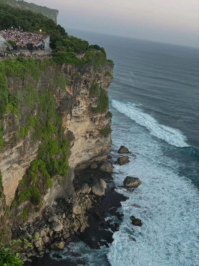 Clifftop Grace & Fiery Rhythms: A Sunset at Uluwatu Temple