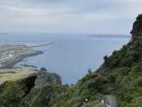 Seongsan Ilchulbong (Sunrise Peak), Jeju Island: Your Day Trip Guide! ⛰️🌅