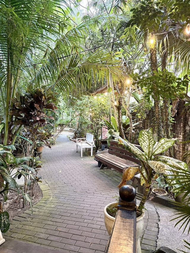 Aunty Aini’s Garden Cafe Nilai, Kampung Flavors with Celebrity Legacy