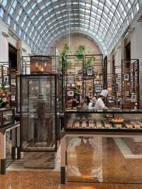 Take a break at Ritz Carlton Singapore 
