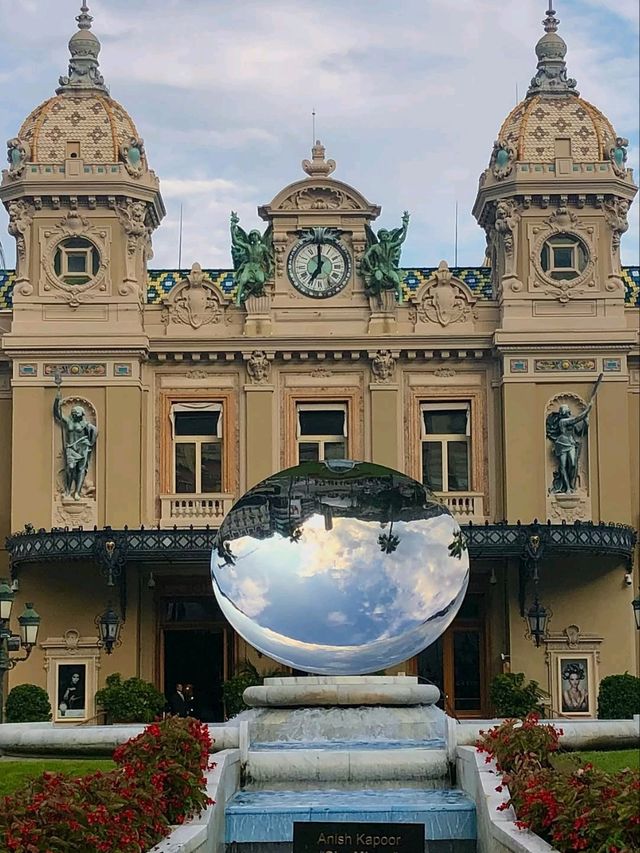 Glam Walks and Ocean Views in Monte Carlo