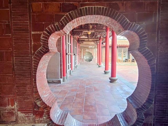 Step into History at Huangxi Academy Step into History at Huangxi Academy